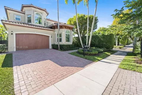 1490 Cleveland Rd, Miami Beach, FL 33141