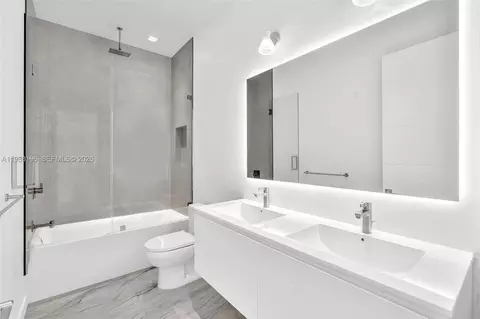 Bath - 9264 Dickens Ave, Surfside, FL 33154 photo 3 of 9