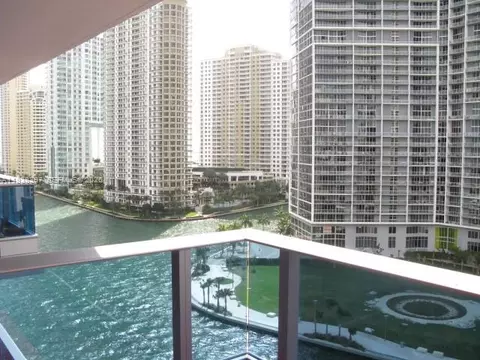 200 Biscayne Boulevard Way #906, Miami, FL 33131