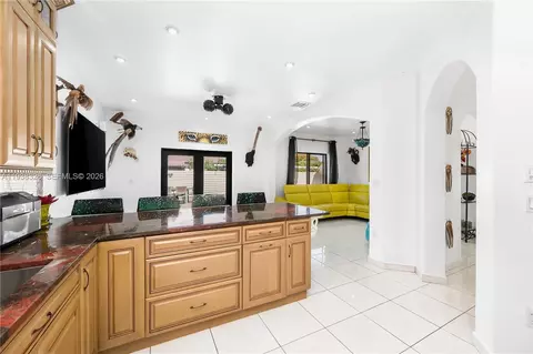 Kitchen - 8935 NW 164th St, Miami Lakes, FL 33018 photo 6 of 6
