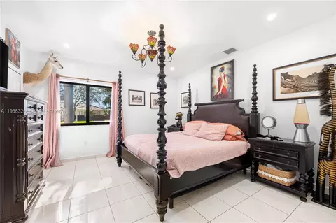 Bedroom - 8935 NW 164th St, Miami Lakes, FL 33018 photo 5 of 5