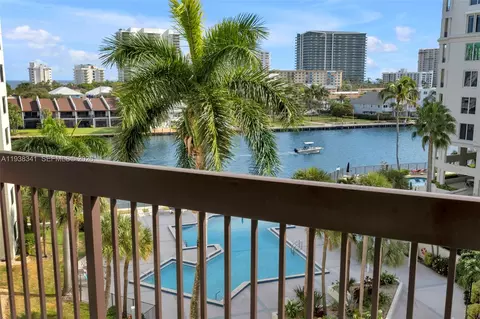 2900 NE 14th St Cswy #612, Pompano Beach, FL 33062