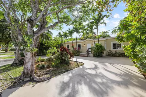 6086 SW 20th St, Miami, FL 33155