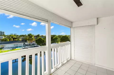 455 Paradise Isle Blvd #402, Hallandale Beach, FL 33009