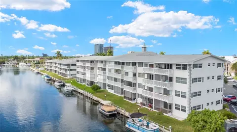 455 Paradise Isle Blvd #402, Hallandale Beach, FL 33009