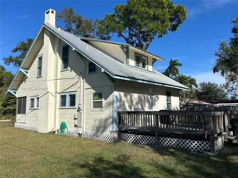 2817 8th Ave W, Bradenton, FL 34205