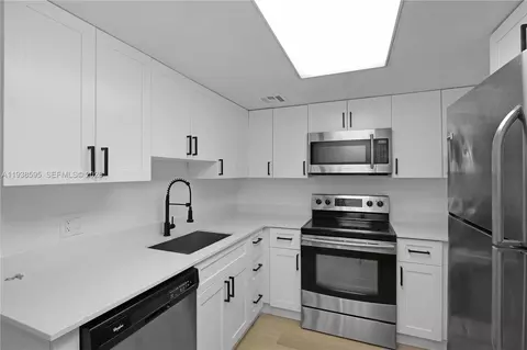 8309 SW 142nd Ave #G112, Miami, FL 33183