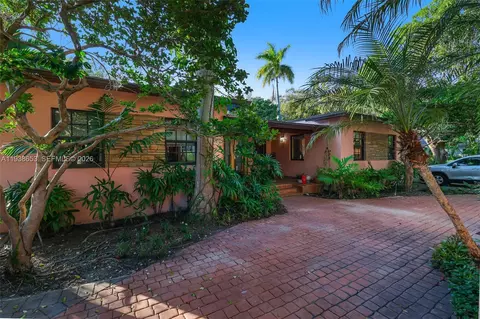2650 Hilola St, Miami, FL 33133