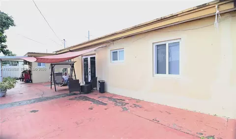 Exterior - 1014 W 68th St, Hialeah, FL 33014 photo 1 of 3