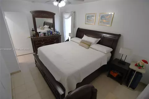 Bedroom - 1014 W 68th St, Hialeah, FL 33014 photo 2 of 6
