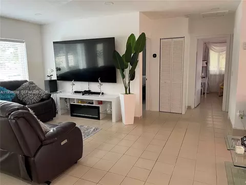 Other - 1014 W 68th St, Hialeah, FL 33014 photo 6 of 17