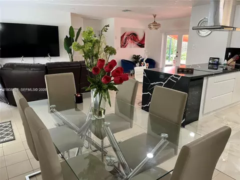 Dining - 1014 W 68th St, Hialeah, FL 33014 photo 1 of 1