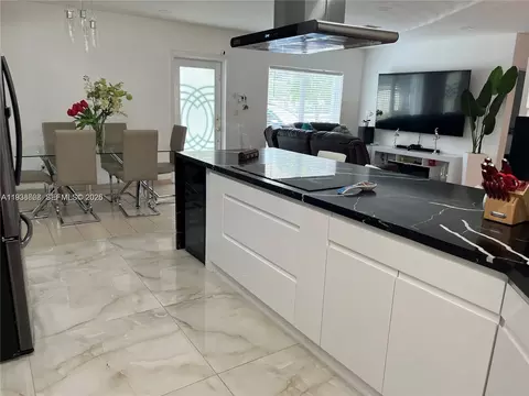 Kitchen - 1014 W 68th St, Hialeah, FL 33014 photo 3 of 5