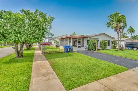 7500 Polk St, Hollywood, FL 33024