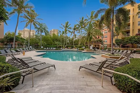 19877 E Country Club Dr #3101, Aventura, FL 33180