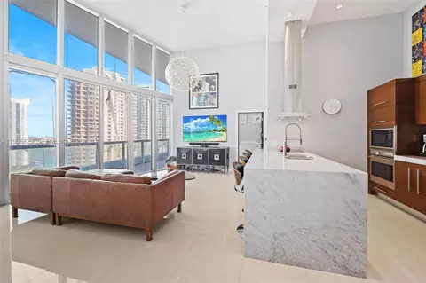 495 Brickell Ave #2204, Miami, FL 33131