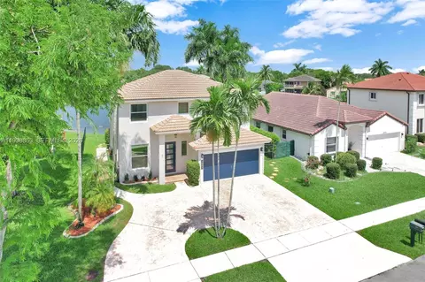 5885 SW 102nd Ave, Cooper City, FL 33328