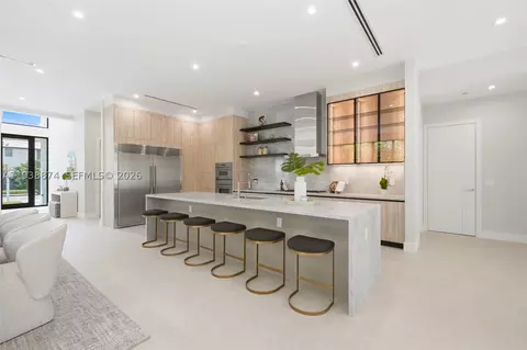 1117 SE 9th St, Fort Lauderdale, FL 33316