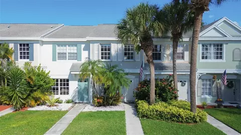 8251 San Carlos Cir, Tamarac, FL 33321