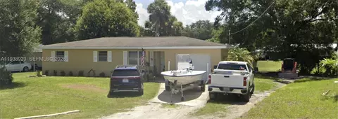 1203 SE 8th Ave, Okeechobee, FL 34974 photo 1