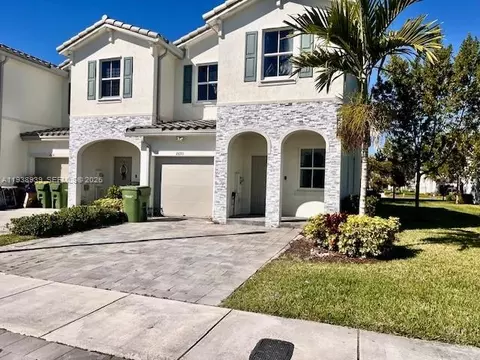 2653 SE 13th Ct, Homestead, FL 33035