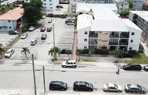 142 SW 18th Ave #9, Miami, FL 33135