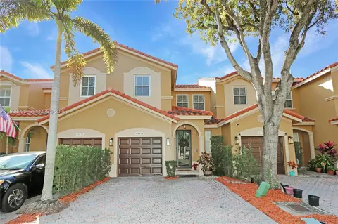 10876 SW 89th St, Miami, FL 33176