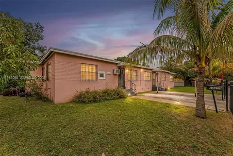 13493 NW 8th Ave, North Miami, FL 33168