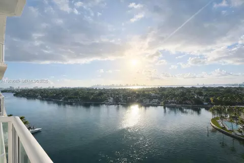 5900 Collins Ave #1405, Miami Beach, FL 33140