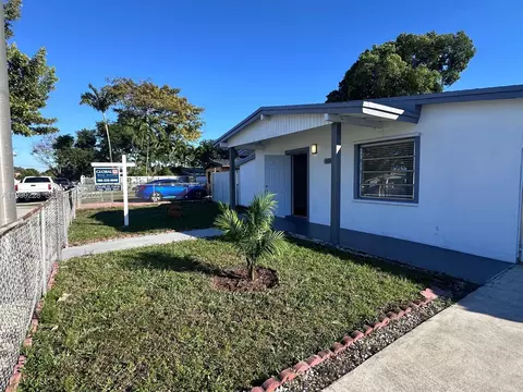650 SE 1st Pl, Hialeah, FL 33010