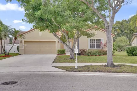 581 Slippery Rock Rd, Weston, FL 33327