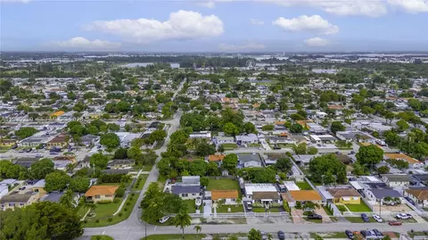 View/Area - 116 E 59, Hialeah, FL 33013 photo 6 of 12