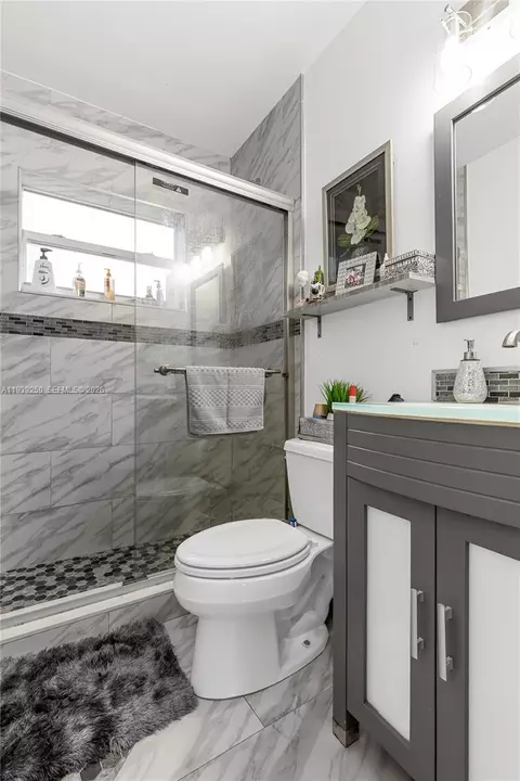 Bath - 116 E 59, Hialeah, FL 33013 photo 1 of 3