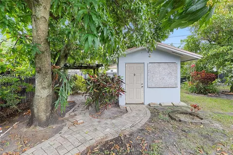 Exterior - 116 E 59, Hialeah, FL 33013 photo 8 of 10