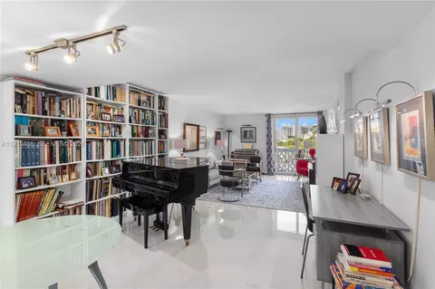 1020 Meridian Ave #416, Miami Beach, FL 33139