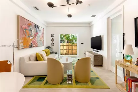 1045 Michigan Ave #B, Miami Beach, FL 33139