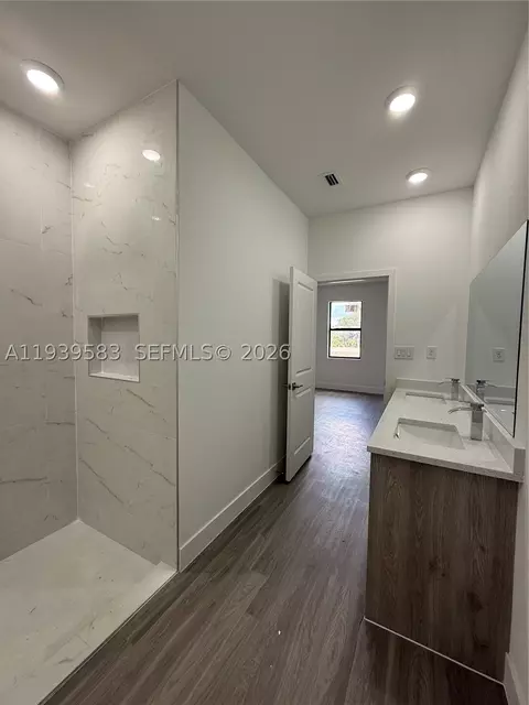 1048 Jay Ct, Labelle, FL 33935 photo 12