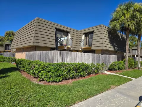 629 6th Way, West Palm Beach, FL 33407