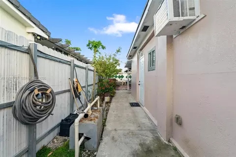 Exterior - 325 SE 9th Ave, Hialeah, FL 33010 photo 9 of 9