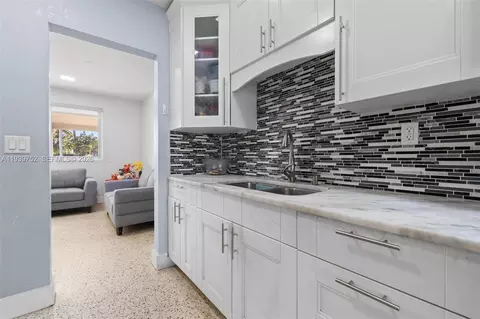 Kitchen - 325 SE 9th Ave, Hialeah, FL 33010 photo 2 of 6