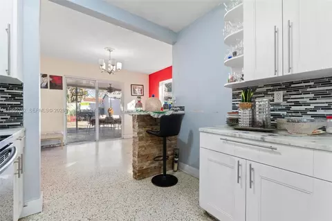 Kitchen - 325 SE 9th Ave, Hialeah, FL 33010 photo 4 of 6