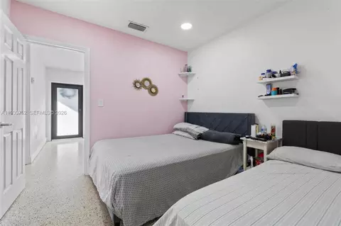 Bedroom - 325 SE 9th Ave, Hialeah, FL 33010 photo 6 of 6