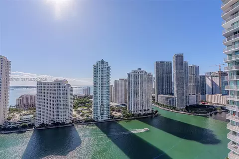 335 S Biscayne Blvd #3005, Miami, FL 33131