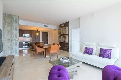 88 SW 7th St #3405, Miami, FL 33130