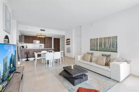 88 SW 7 St #3403, Miami, FL 33130