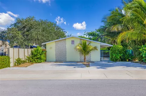 1008 18th Ave N, Lake Worth, FL 33460