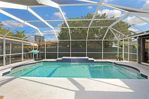 3825 SW 125th Ave, Miami, FL 33175