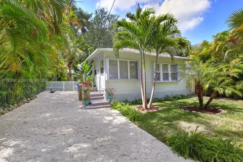 3660 Poinciana Ave, Coconut Grove, FL 33133