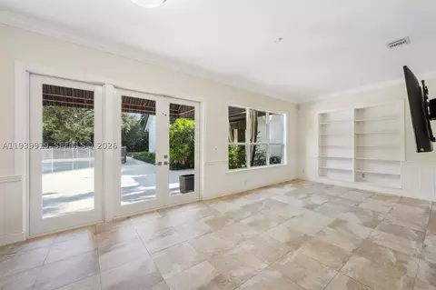 Living - 10001 SW 60th Ct, Pinecrest, FL 33156 photo 6 of 7