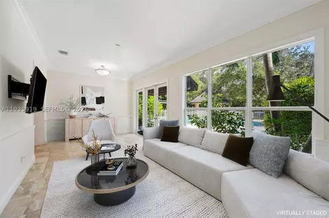 Living - 10001 SW 60th Ct, Pinecrest, FL 33156 photo 5 of 7